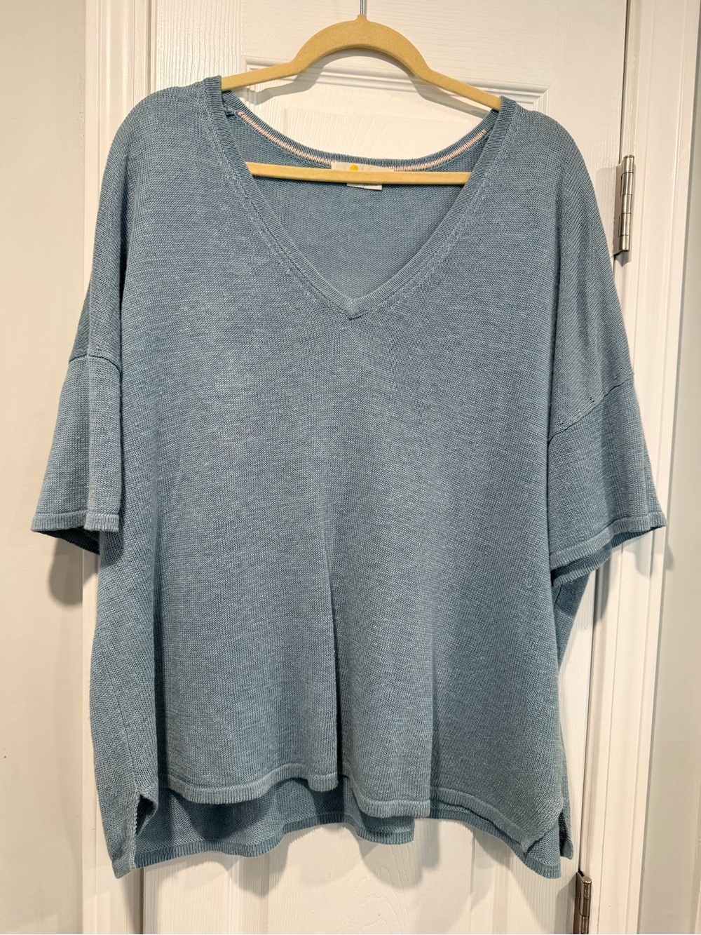 Boden Size 16/18 Linen Short Sleeve V-Neck Knit Sweater Top Split Hem Light Blue